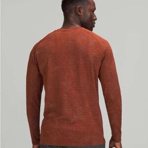 Lululemon Metal Vent Tech Long Sleeve Size L Disrupted Grid Date Brown 51210
